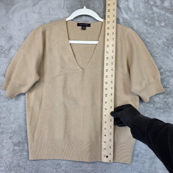 Ann Taylor Sweater Womens Medium Beige V Neck Short Sleeve Knit Pullover - Picture 6 of 10